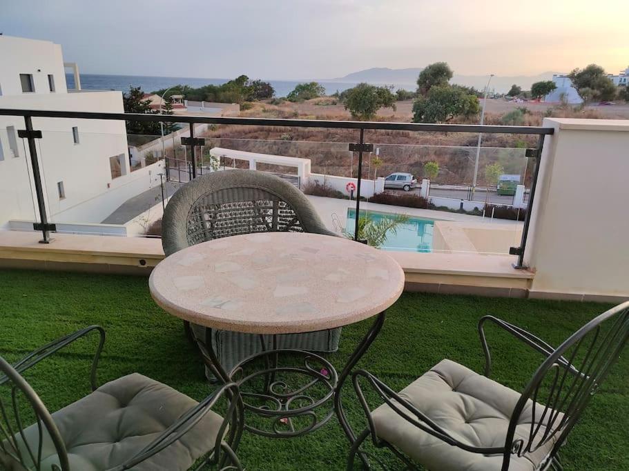 Atico Con Piscina, Golf, Vistas Al Mar Apartment Torre de Benagalbon Luaran gambar