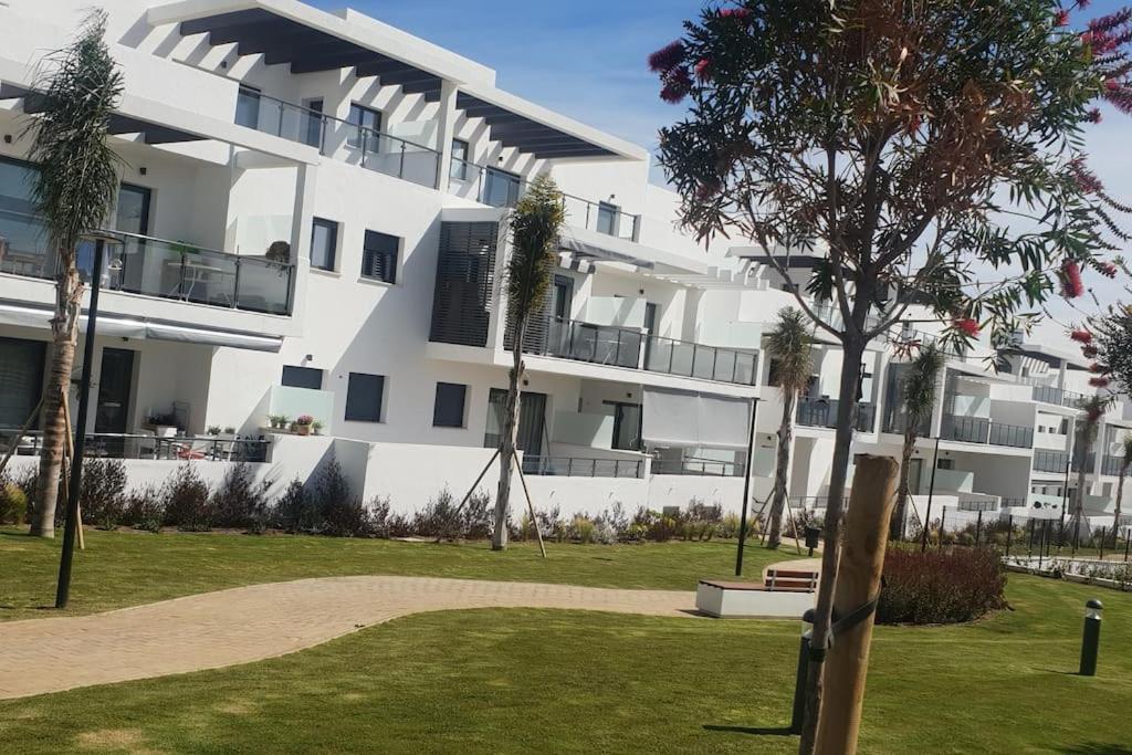 Atico Con Piscina, Golf, Vistas Al Mar Apartment Torre de Benagalbon Luaran gambar