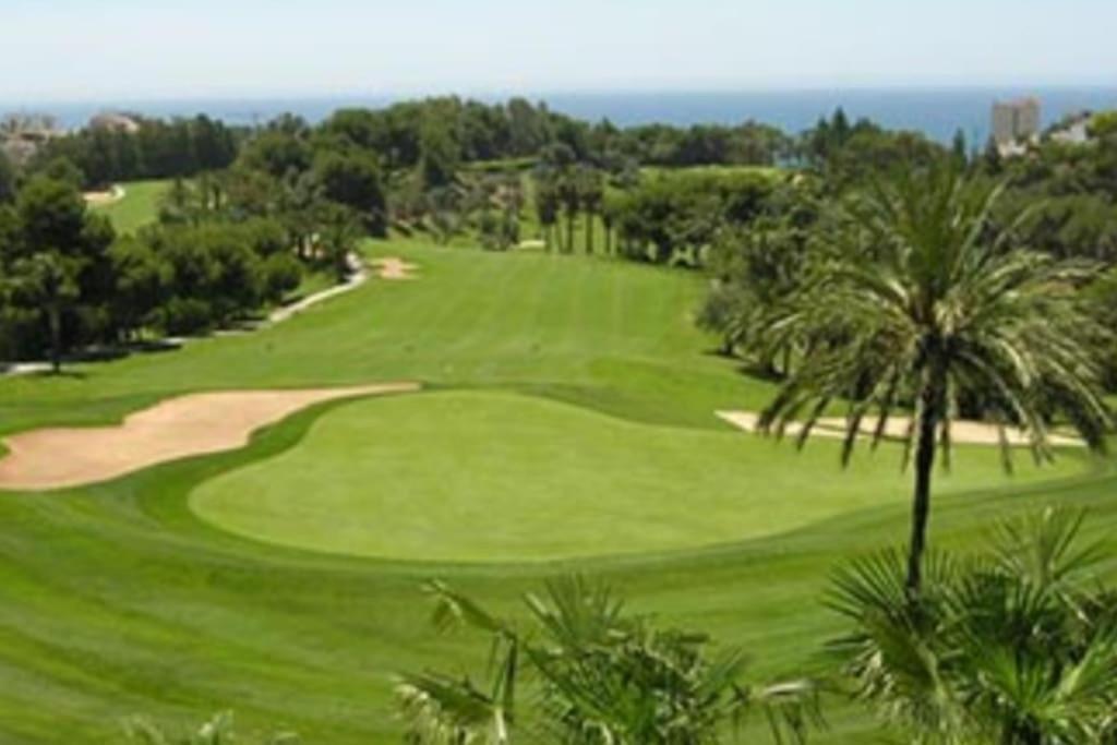 Atico Con Piscina, Golf, Vistas Al Mar Apartment Torre de Benagalbon Luaran gambar