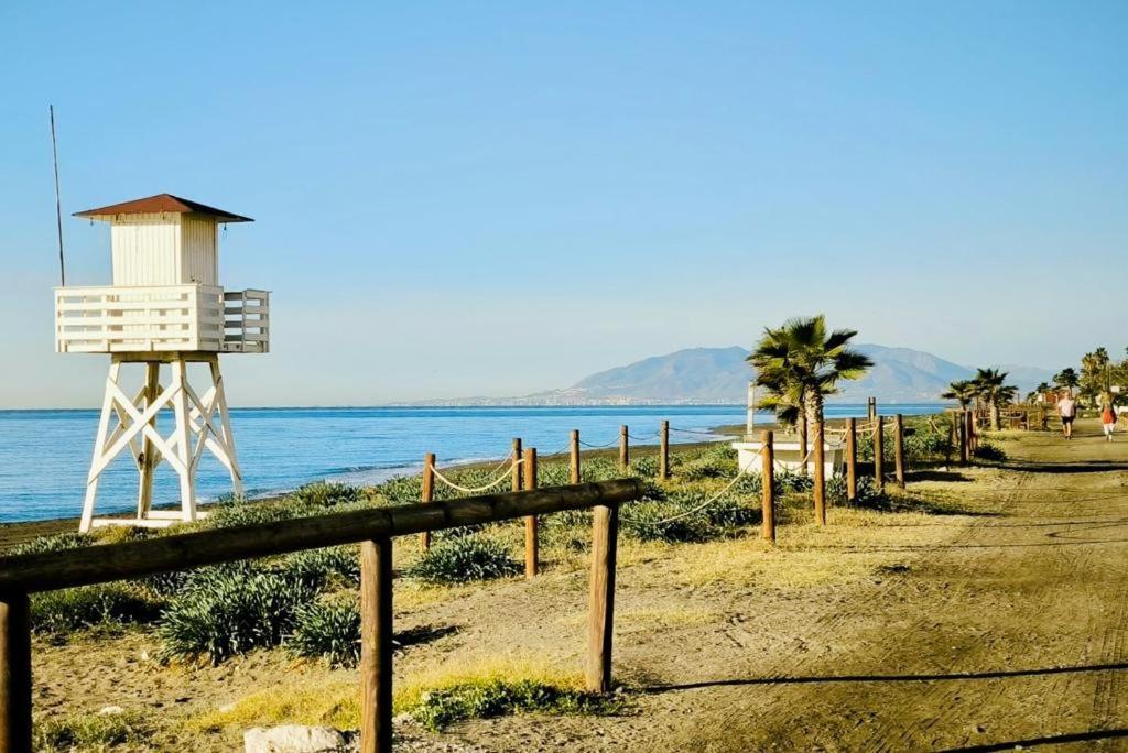 Atico Con Piscina, Golf, Vistas Al Mar Apartment Torre de Benagalbon Luaran gambar